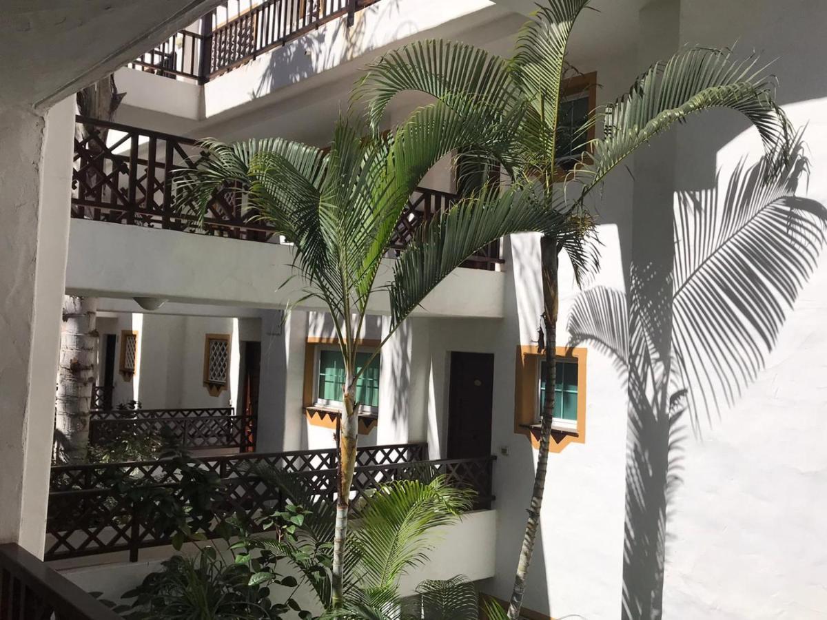 קוסטה דל סילנסיו Rocas Del Mar Holiday Apartment מראה חיצוני תמונה
