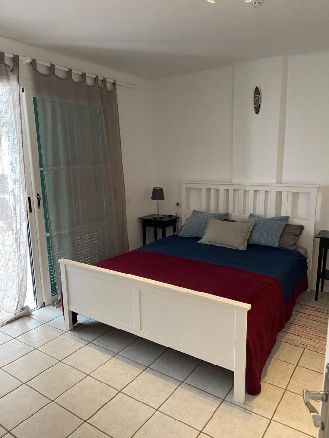 קוסטה דל סילנסיו Rocas Del Mar Holiday Apartment מראה חיצוני תמונה