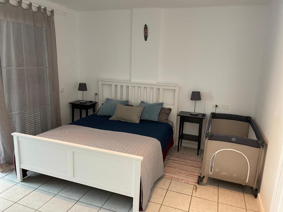 קוסטה דל סילנסיו Rocas Del Mar Holiday Apartment מראה חיצוני תמונה